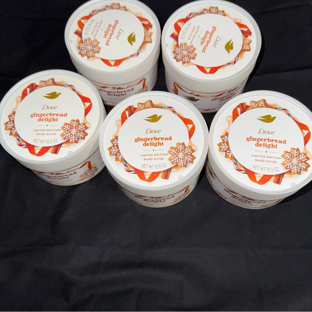 5 Dove Gingerbread Delight Body Scrubs